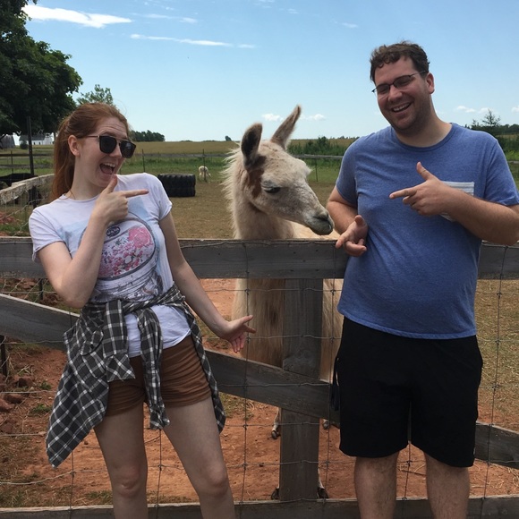 Meet your Posher, Kasi - Picture 1 of 10